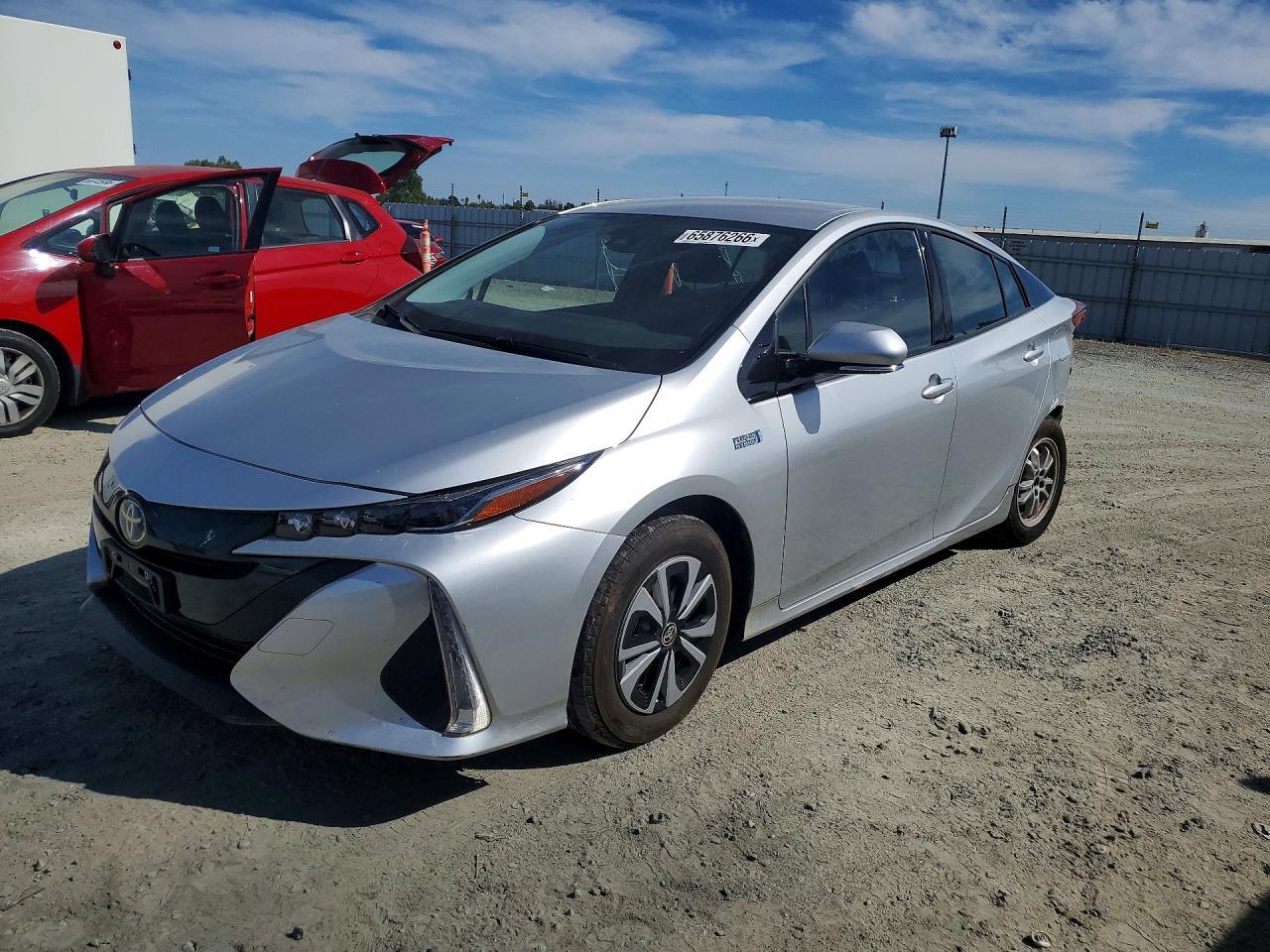 2017 TOYOTA PRIUS PRIME JTDKARFPXH3010687