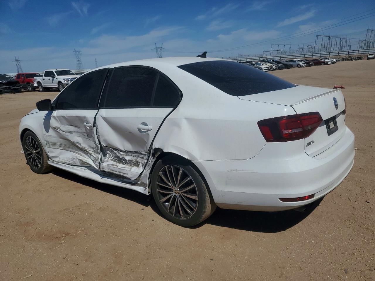 2016 VOLKSWAGEN JETTA SPORT — Фото 2 из 12