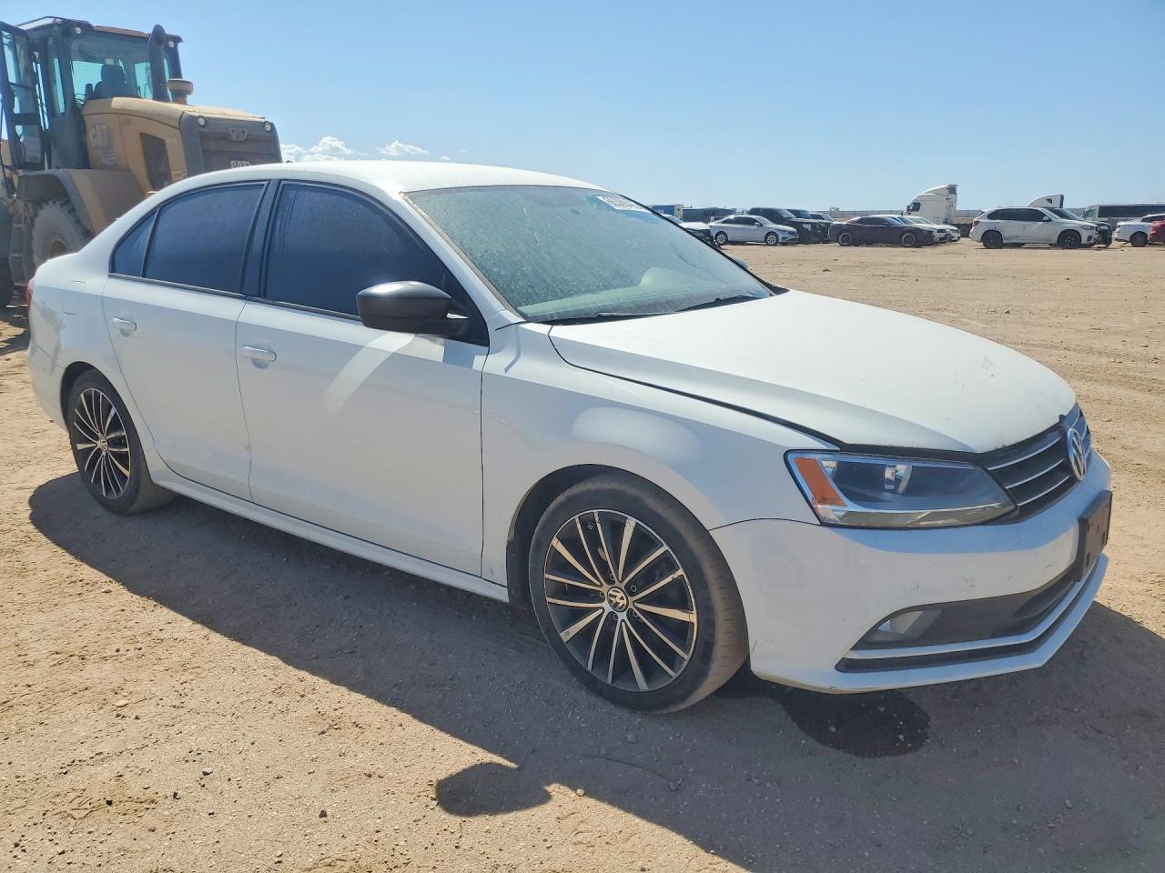 2016 VOLKSWAGEN JETTA SPORT — Фото 4 из 12