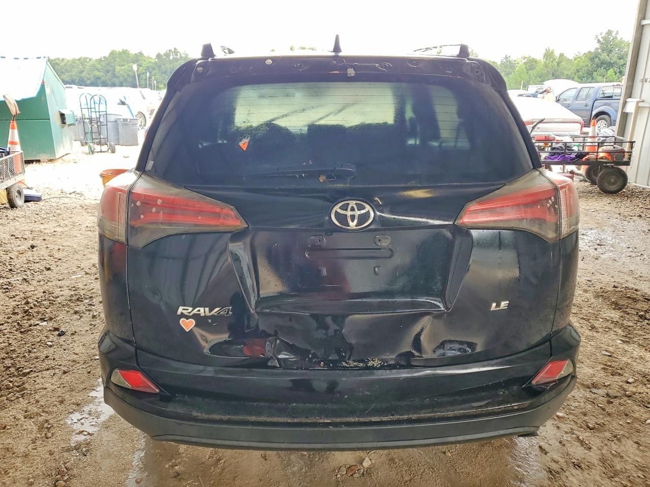 2017 TOYOTA RAV4 LE — Фото 6 из 13