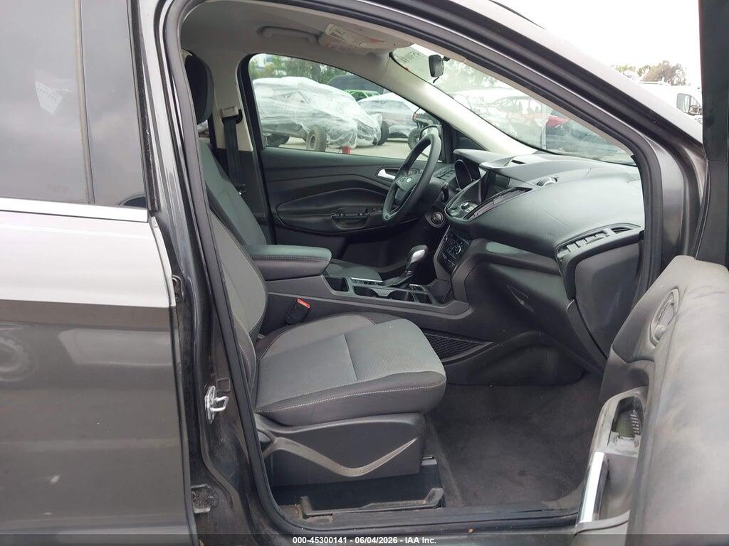 1FMCU9GD8JUB61099 2018 FORD ESCAPE photo no. 5