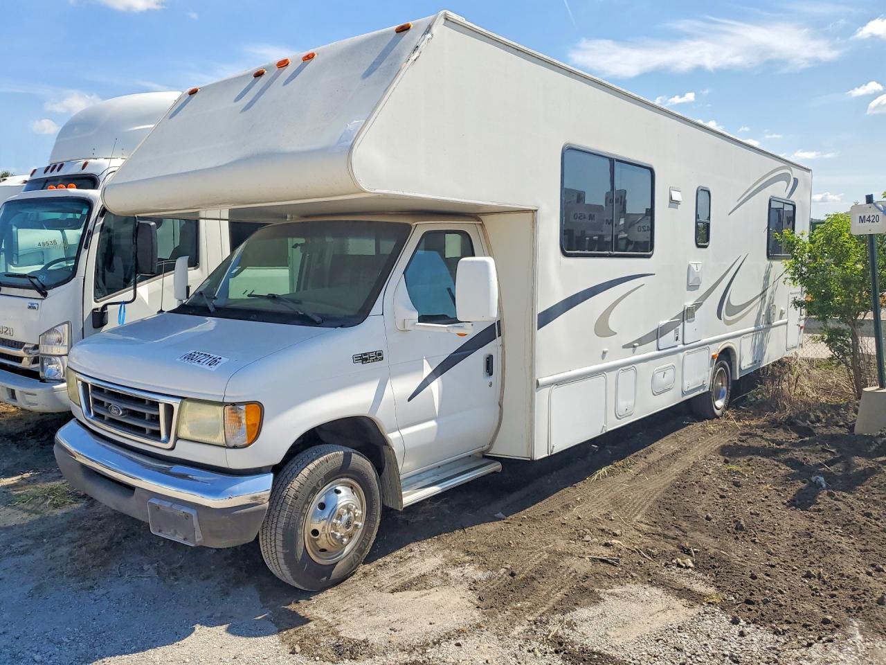 2003 FORD E450 1FDXE45S93HA18757