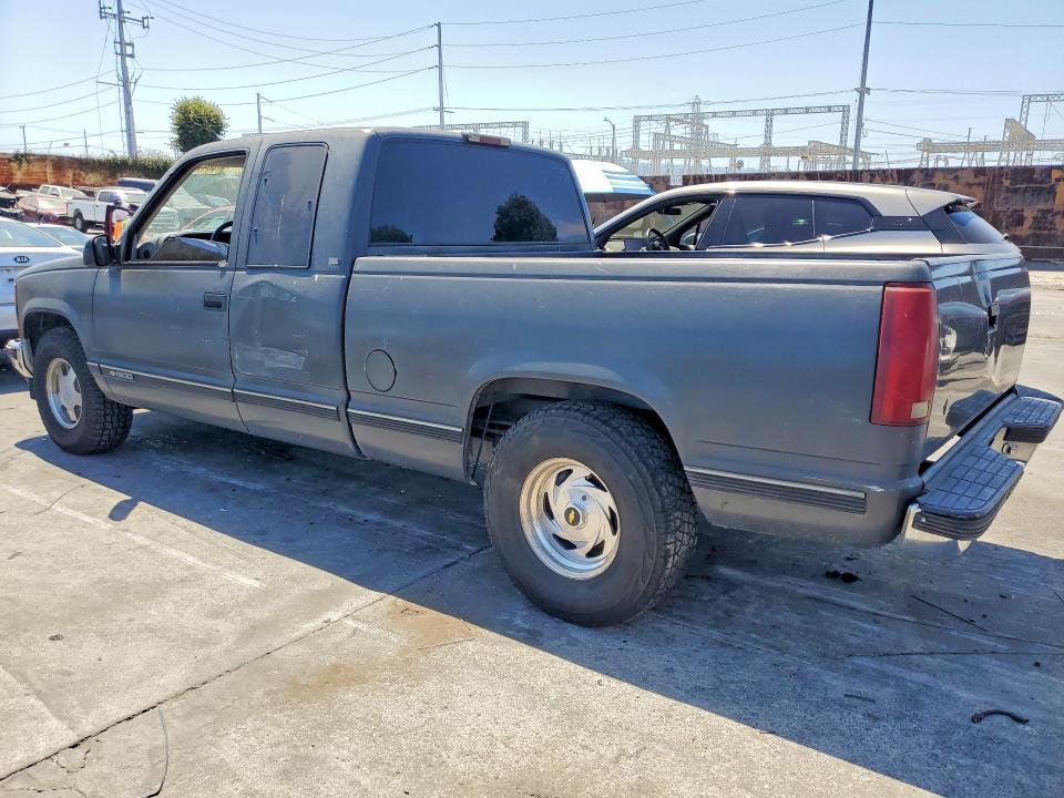 1995 CHEVROLET GMT-400 C1500 — Фото 2 из 12