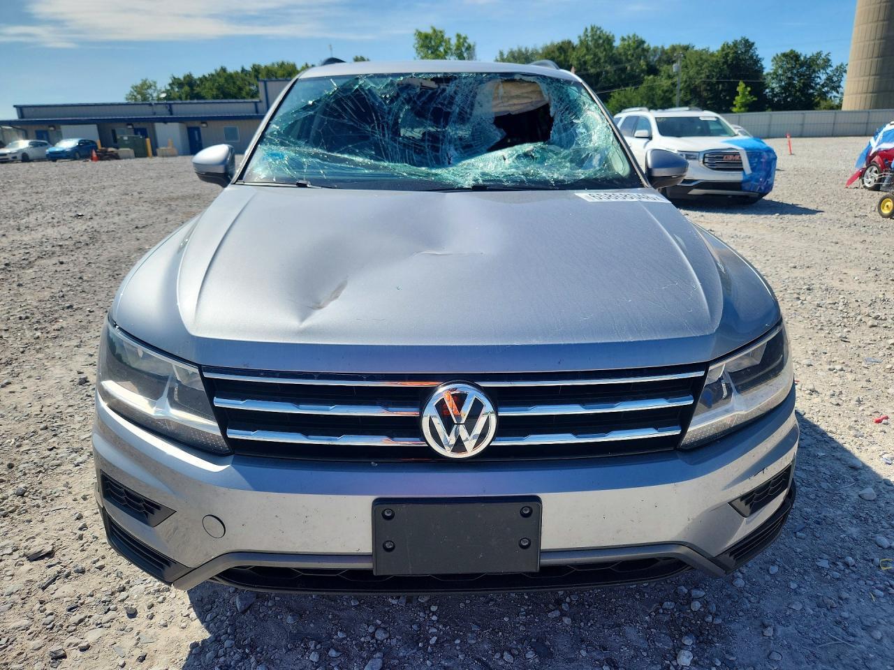 2019 VOLKSWAGEN TIGUAN SE — Фото 5 из 13