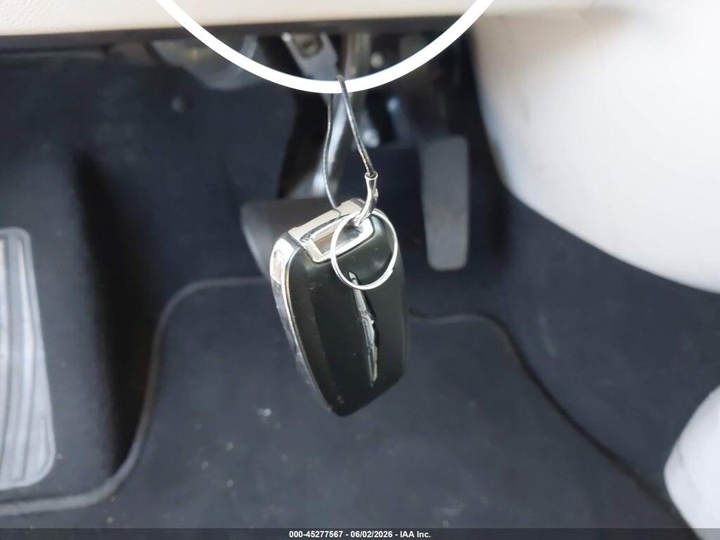 2C4RC1L76NR184225 2022 CHRYSLER PACIFICA HYBRID photo no. 11