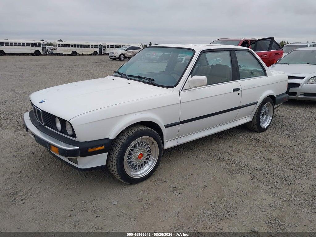 WBAAB930XJ2550663 1988 BMW 325 photo no. 2