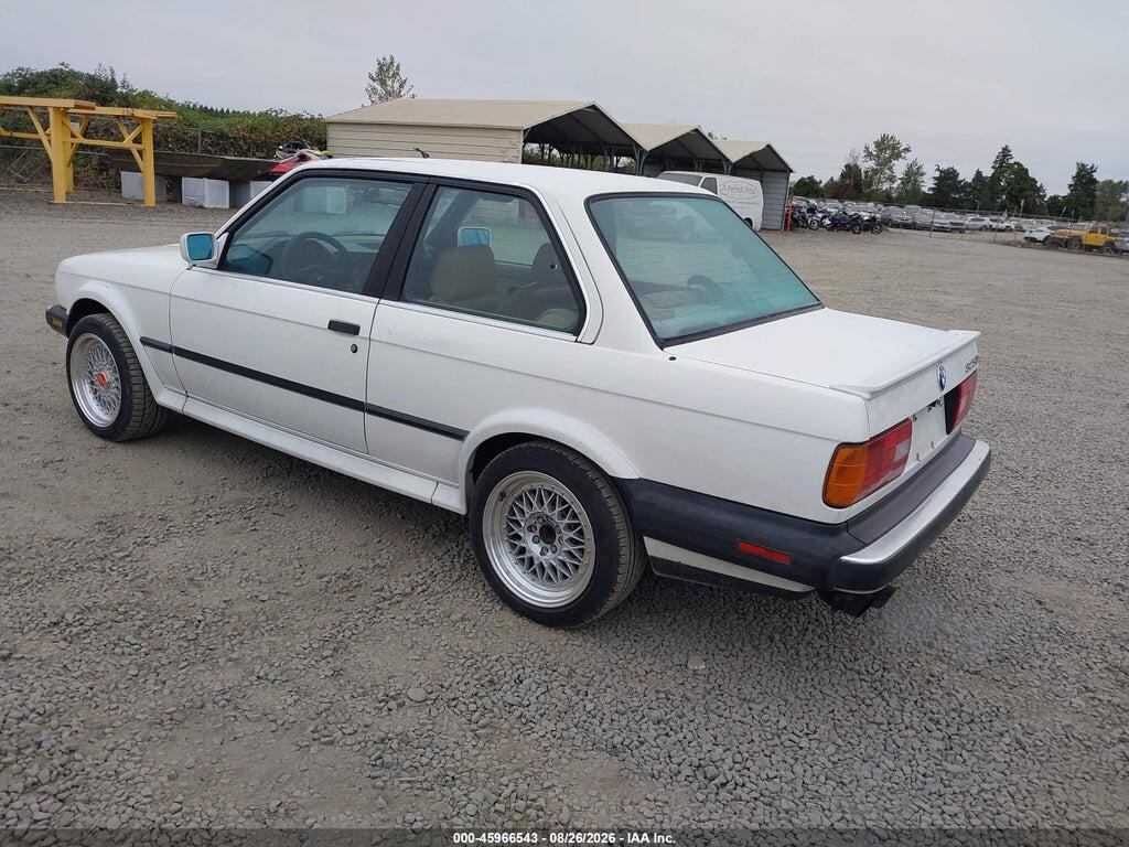 WBAAB930XJ2550663 1988 BMW 325 photo no. 3