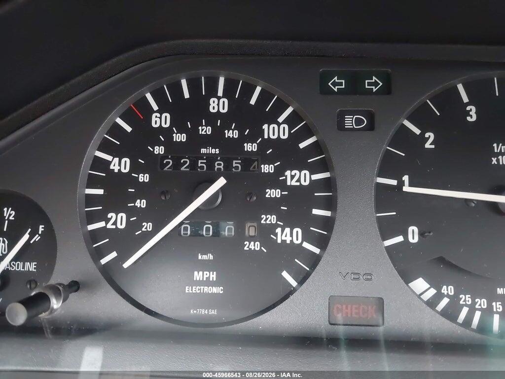 WBAAB930XJ2550663 1988 BMW 325 photo no. 7