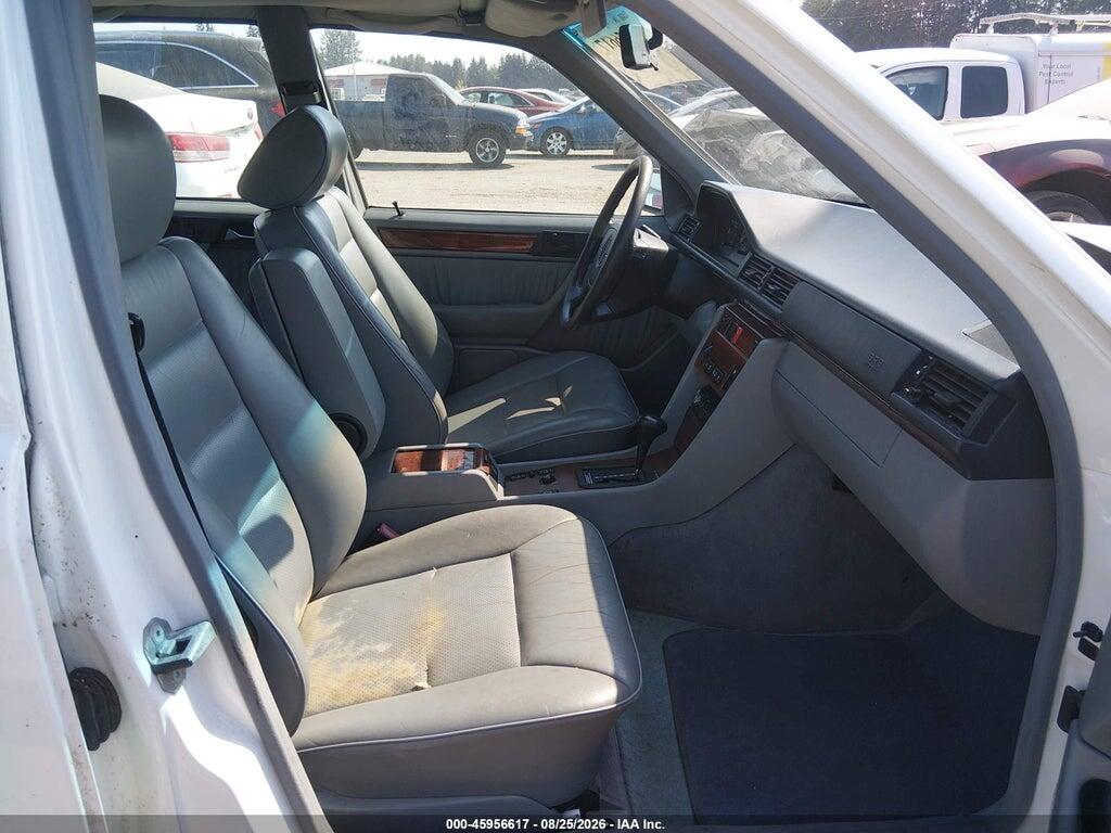 WDBEA32E6SC199701 1995 MERCEDES-BENZ E photo no. 5