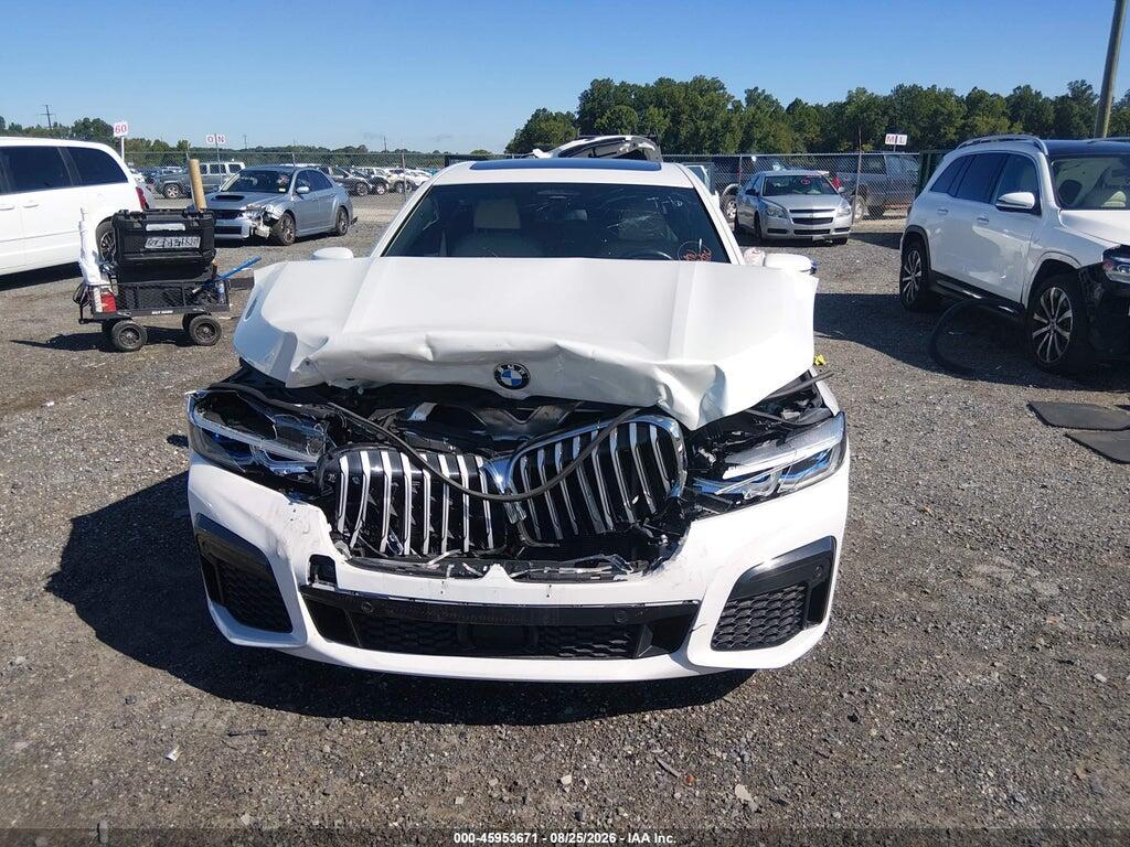 WBA7U2C01LGM27657 2020 BMW 750I photo no. 11