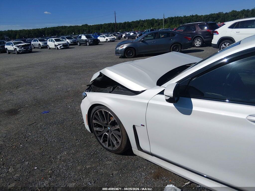 WBA7U2C01LGM27657 2020 BMW 750I photo no. 6