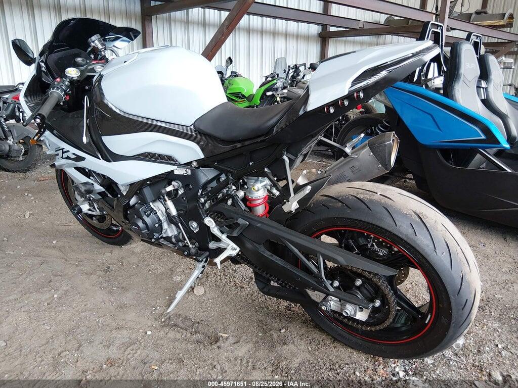 WB10E6303R6K20501 2024 BMW S 1000 photo no. 3