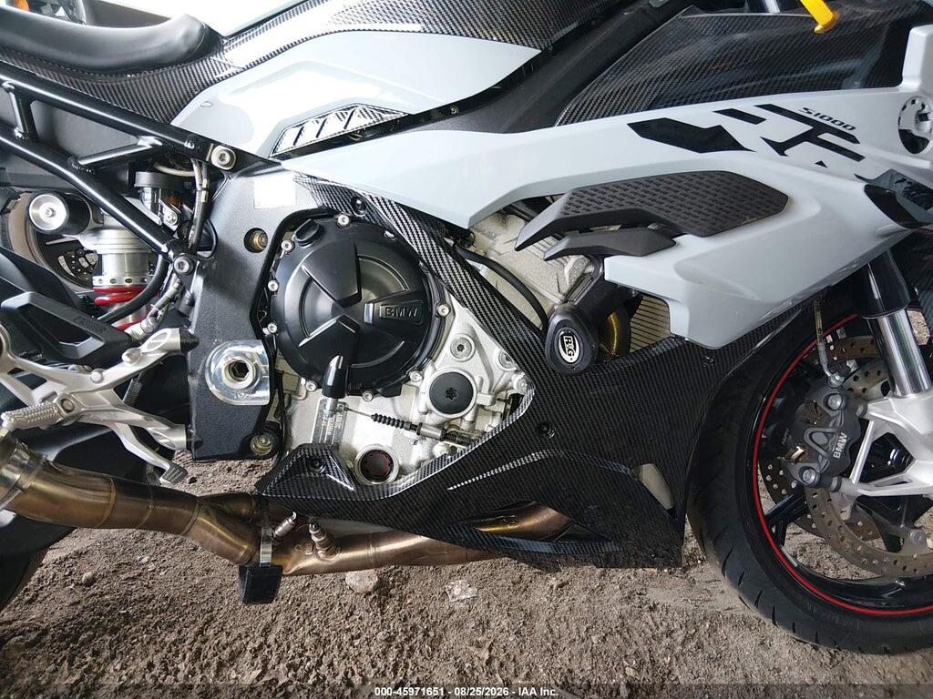 WB10E6303R6K20501 2024 BMW S 1000 photo no. 8