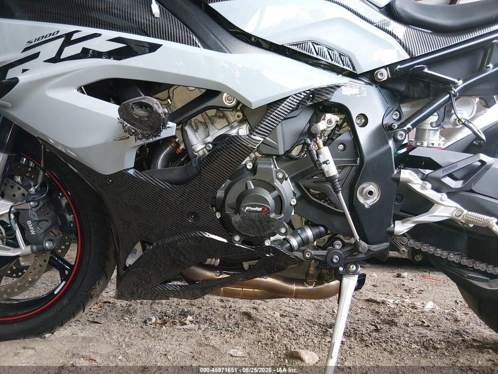 WB10E6303R6K20501 2024 BMW S 1000 photo no. 9