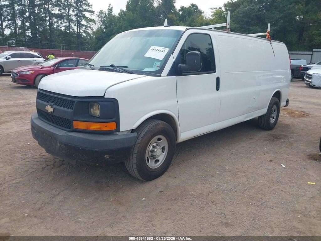 1GCWGGFF2F1220429 2015 CHEVROLET EXPRESS 2500 photo no. 2