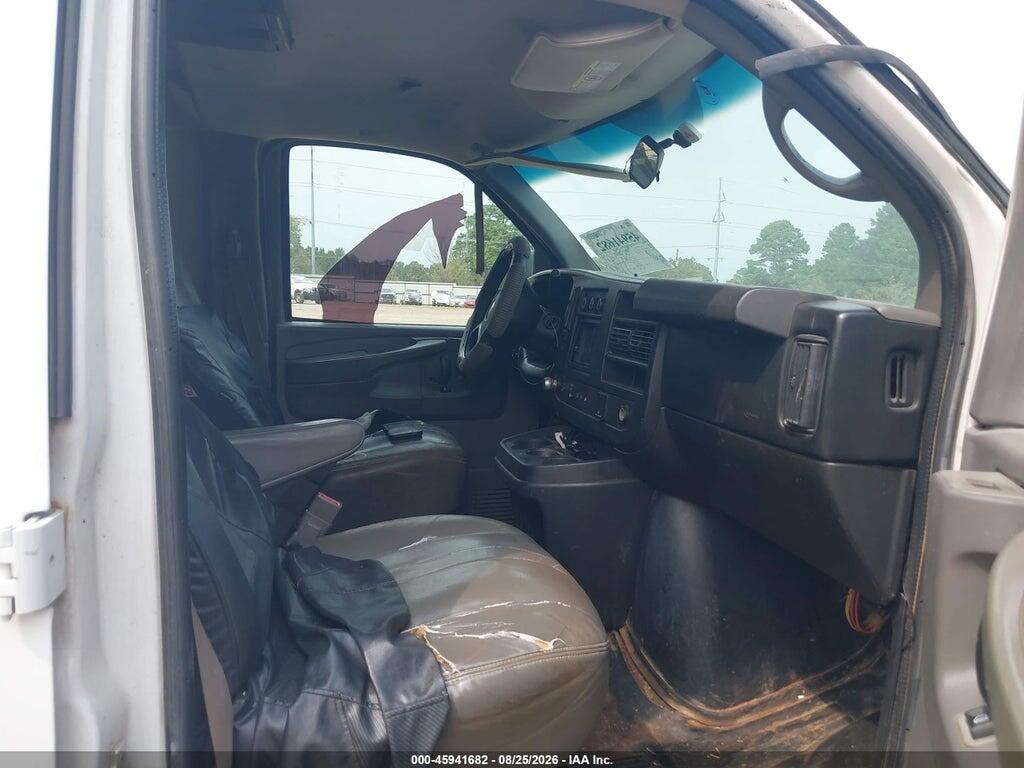 1GCWGGFF2F1220429 2015 CHEVROLET EXPRESS 2500 photo no. 5