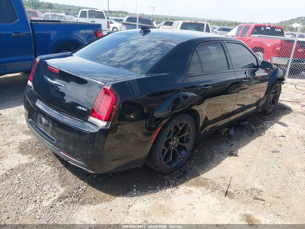2C3CCAAG6KH614298 2019 CHRYSLER 300 photo no. 4
