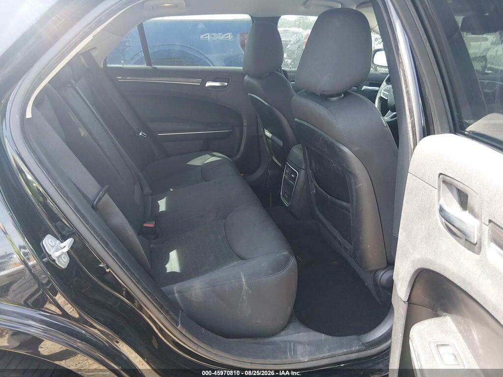 2C3CCAAG6KH614298 2019 CHRYSLER 300 photo no. 8
