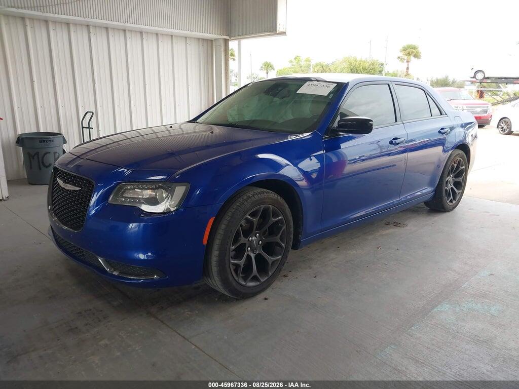 2C3CCAAG8KH710966 2019 CHRYSLER 300 photo no. 2