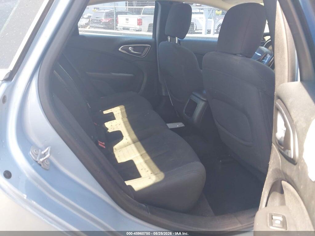 1C3CCCAB1FN720168 2015 CHRYSLER 200 photo no. 8