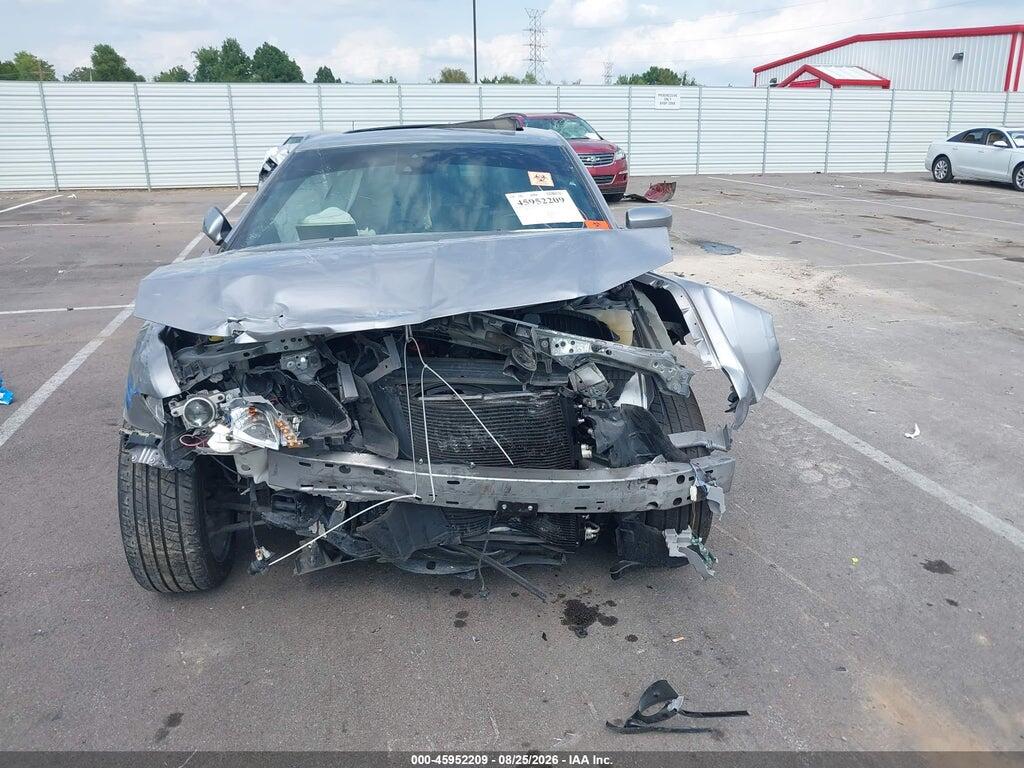 2C3CCABG1JH301415 2018 CHRYSLER 300 photo no. 12