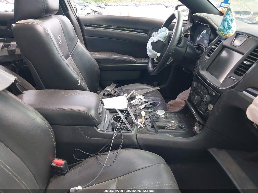 2C3CCABG1JH301415 2018 CHRYSLER 300 photo no. 5