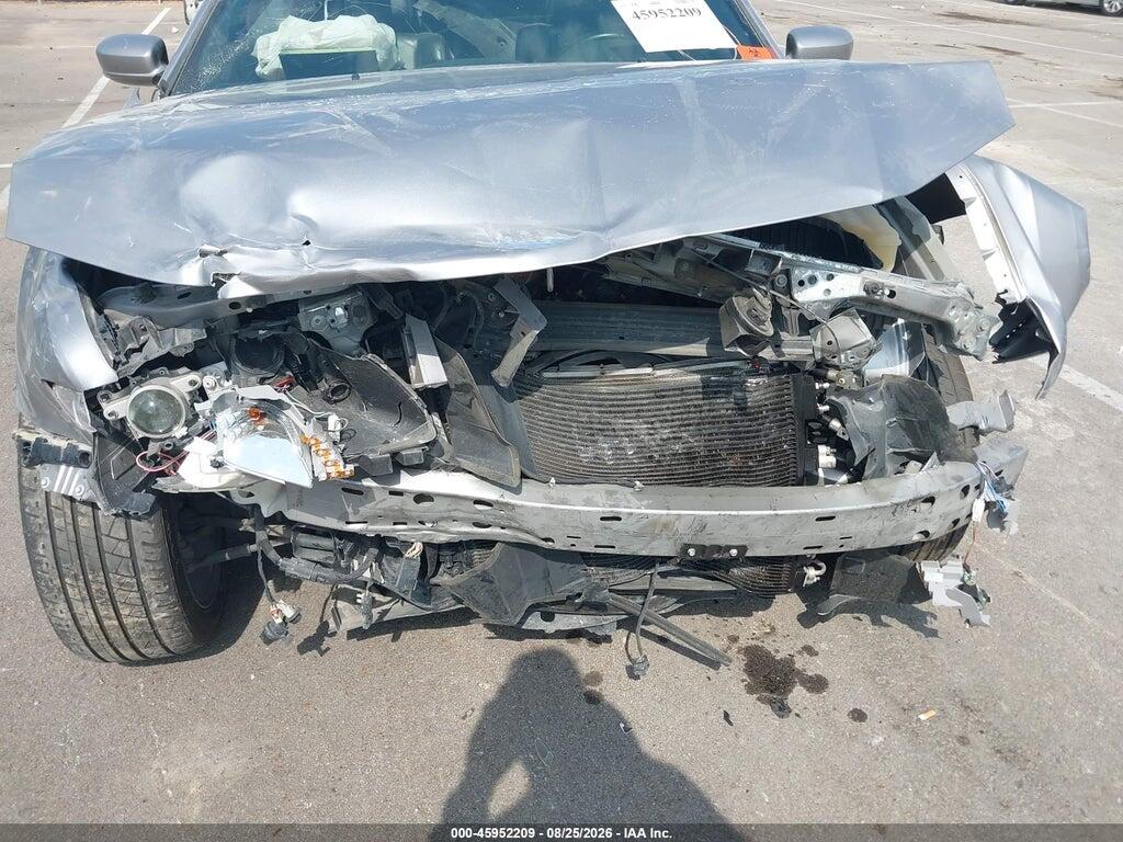 2C3CCABG1JH301415 2018 CHRYSLER 300 photo no. 6