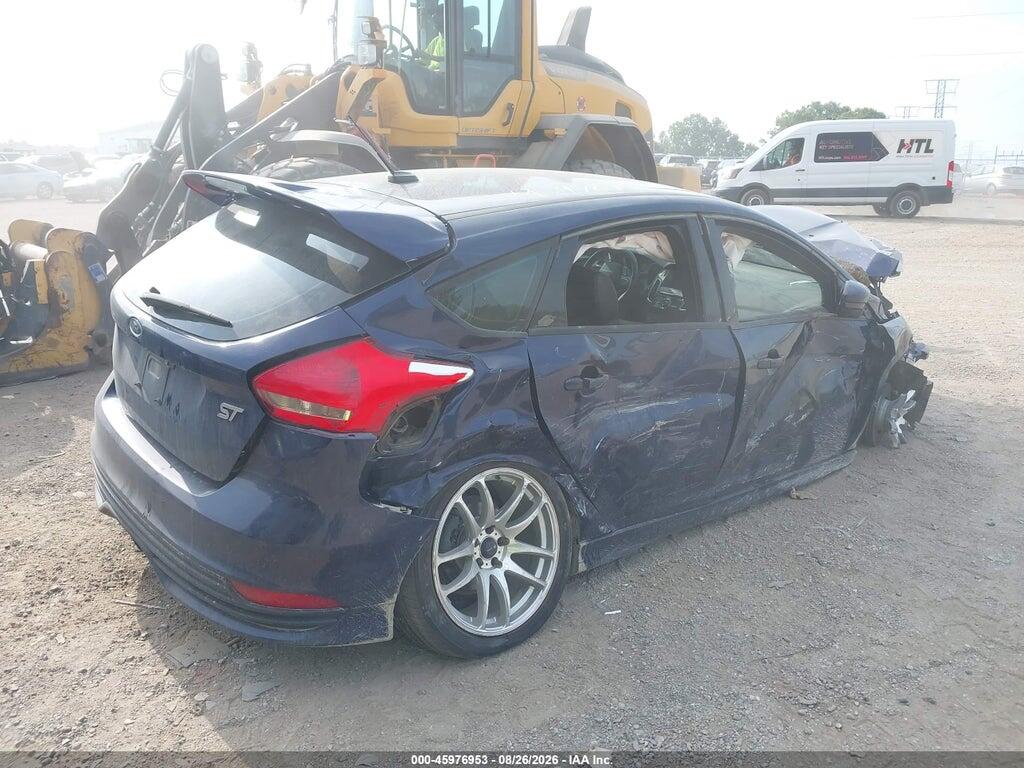 1FADP3L94HL302299 2017 FORD FOCUS ST photo no. 4