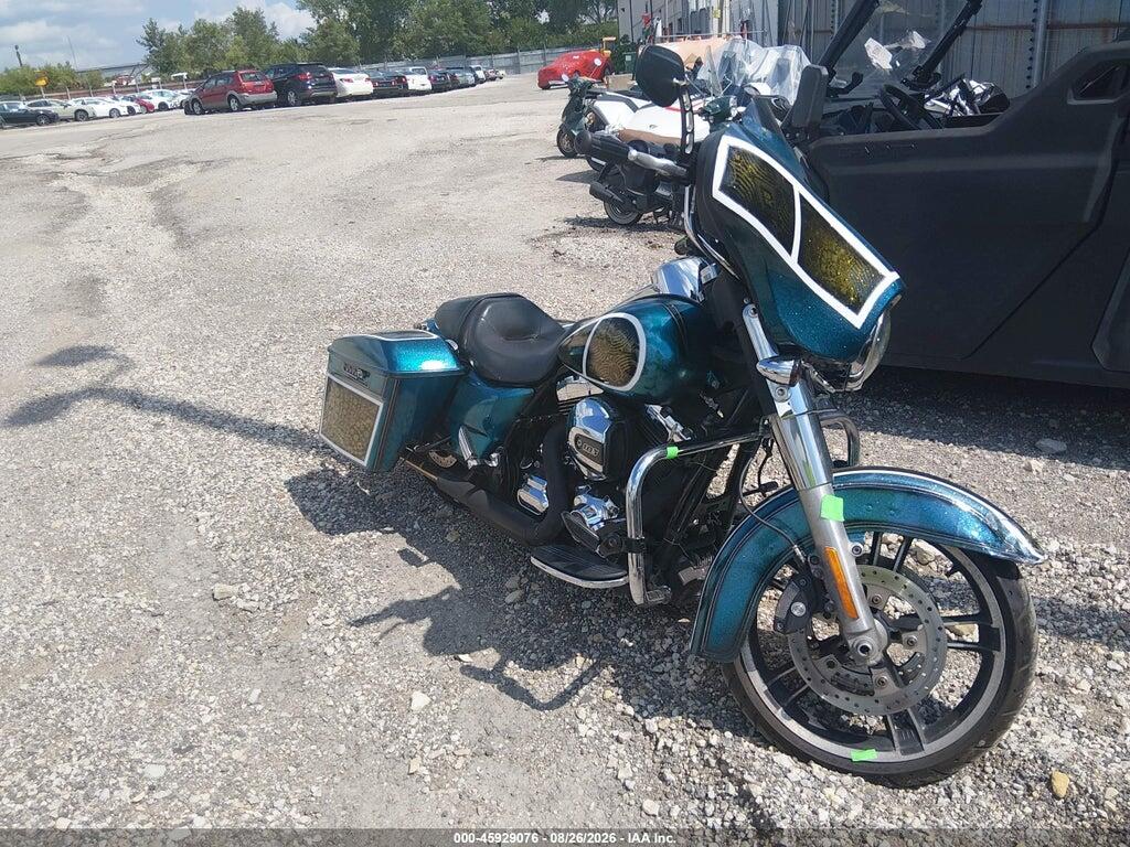 2014 HARLEY-DAVIDSON FLHX 1HD1KBM15EB697706