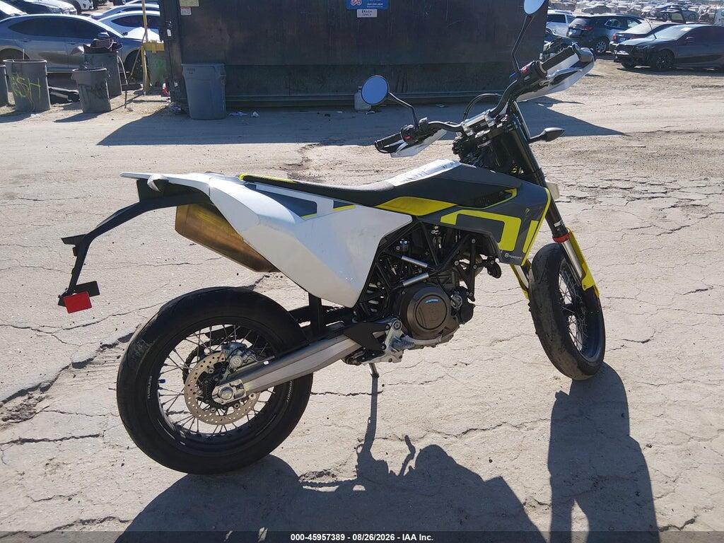 VBKUSV40XMM710569 2021 HUSQVARNA SUPERMOTO 701 photo no. 4