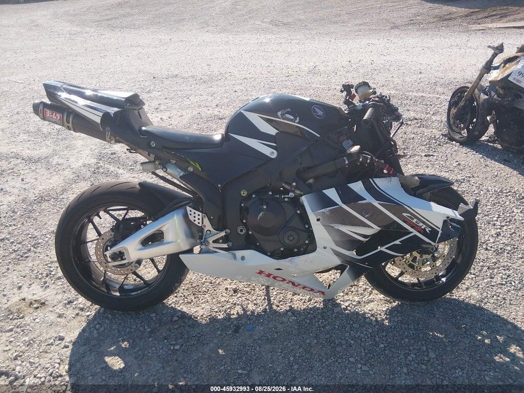 JH2PC40J0GK200713 2016 HONDA CBR600 photo no. 12