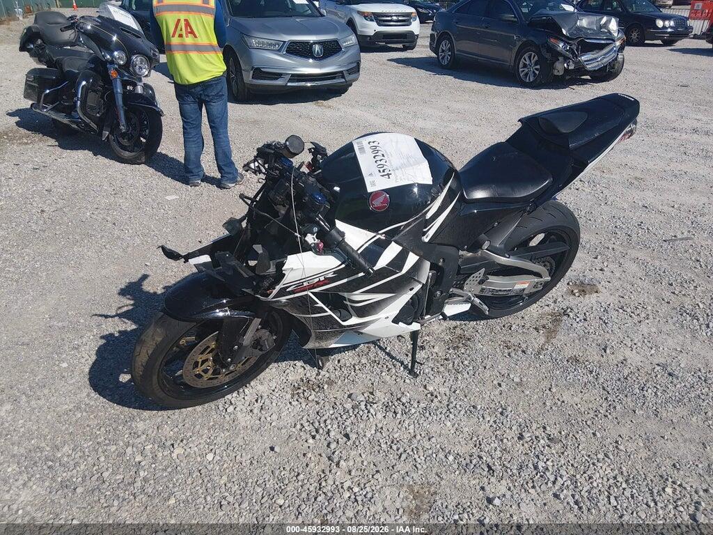 JH2PC40J0GK200713 2016 HONDA CBR600 photo no. 2