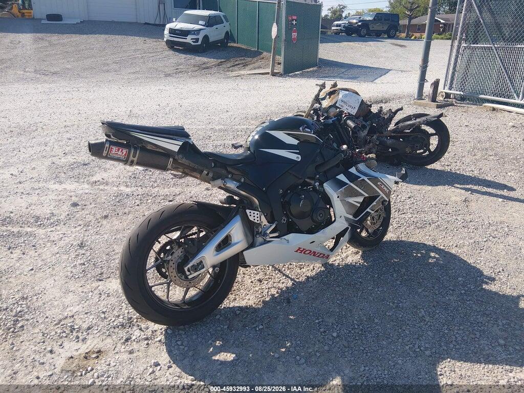 JH2PC40J0GK200713 2016 HONDA CBR600 photo no. 4