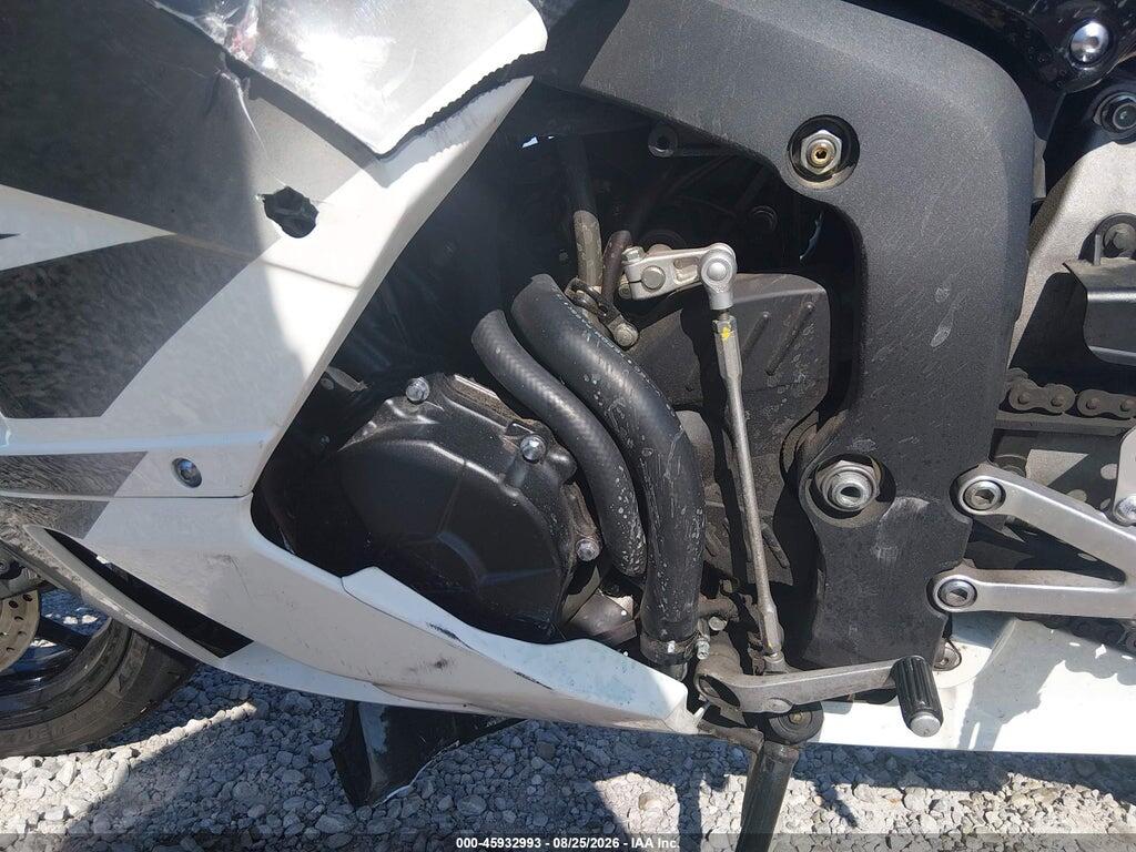 JH2PC40J0GK200713 2016 HONDA CBR600 photo no. 9