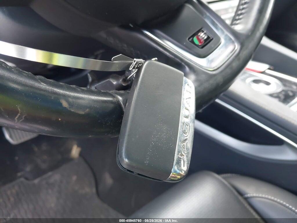 SADCM2FV8LA617102 2020 JAGUAR F-PACE photo no. 11