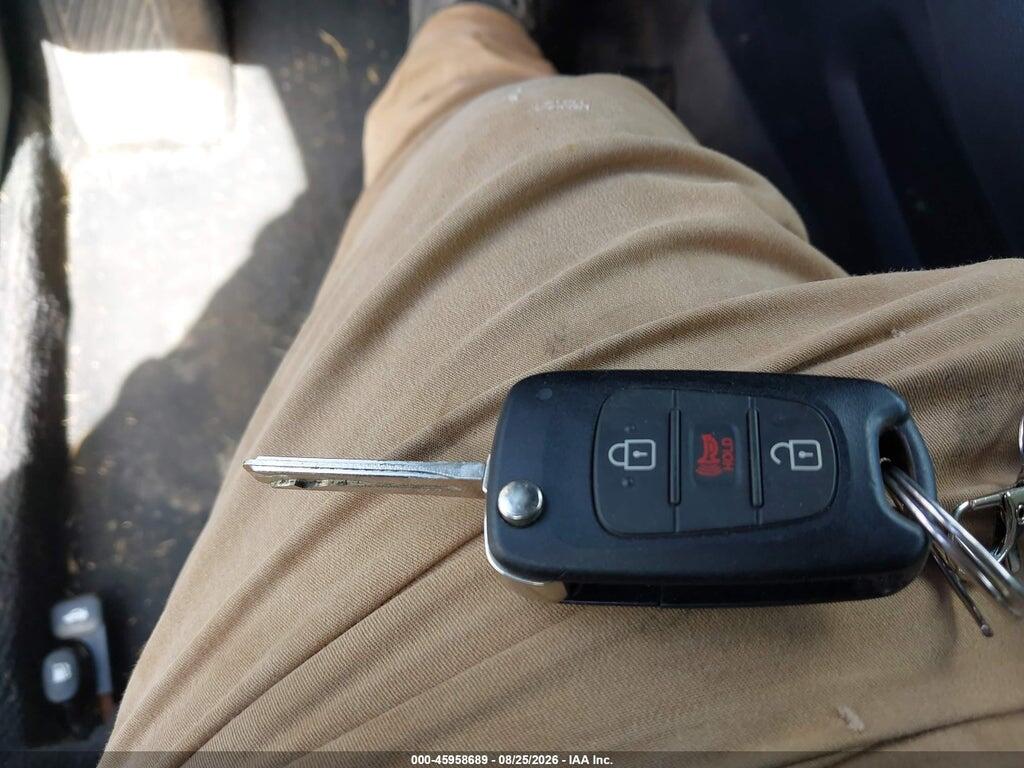 KNADM4A33D6140405 2013 KIA RIO photo no. 11