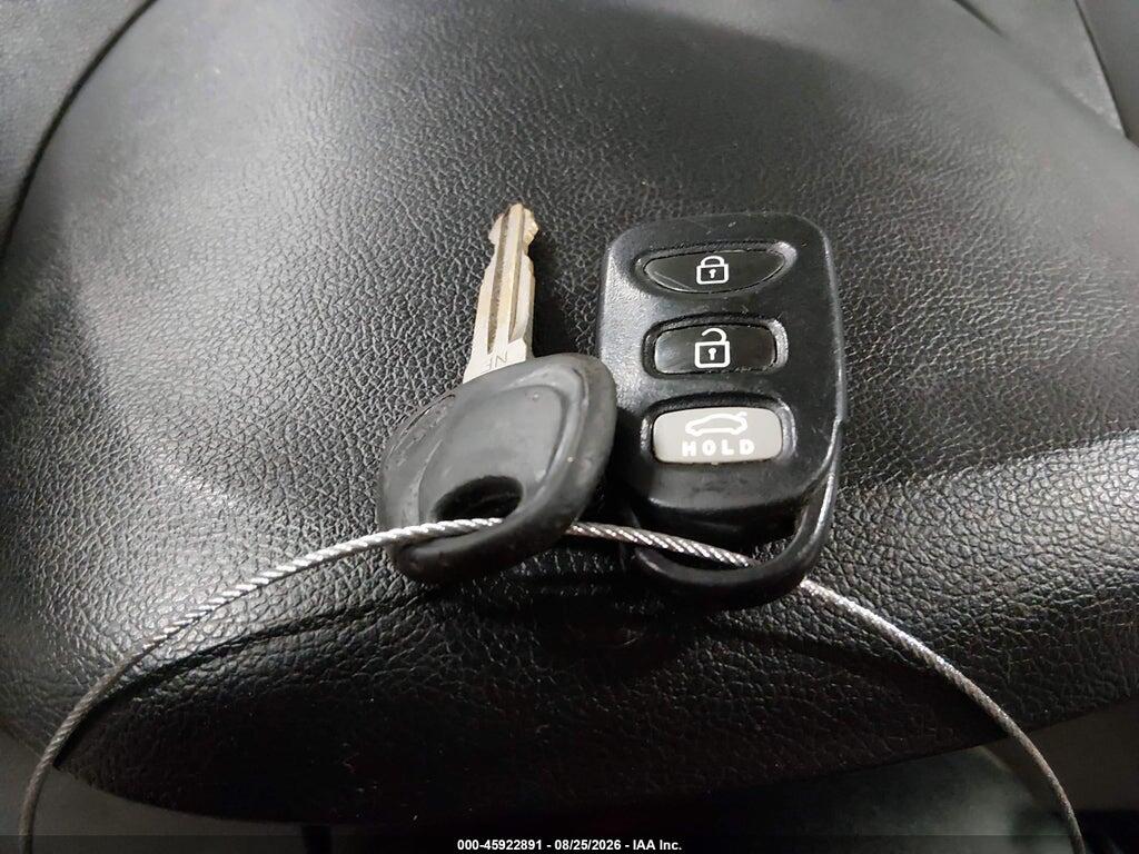 5NPDH4AE9GH785403 2016 HYUNDAI ELANTRA photo no. 11