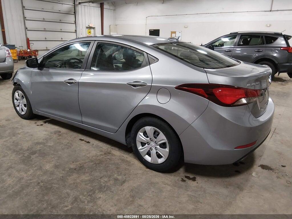 5NPDH4AE9GH785403 2016 HYUNDAI ELANTRA photo no. 3