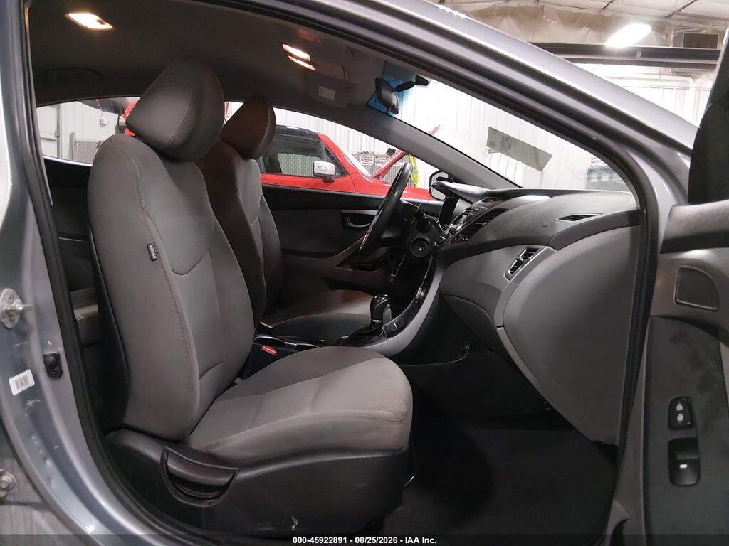 5NPDH4AE9GH785403 2016 HYUNDAI ELANTRA photo no. 5