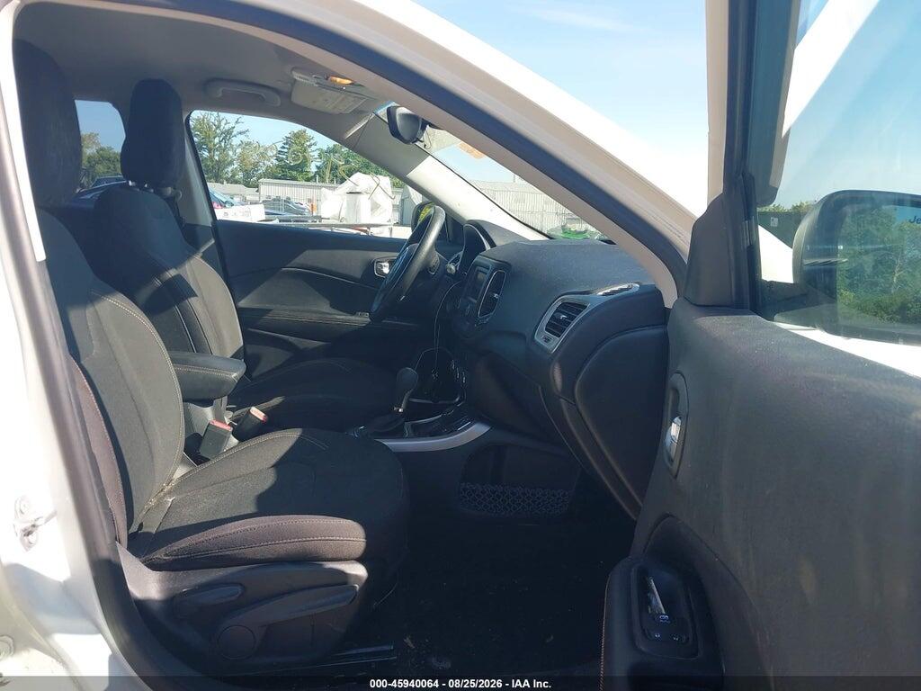 3C4NJDABXHT647255 2017 JEEP NEW COMPASS photo no. 5
