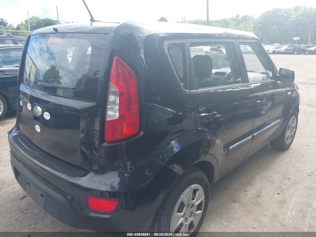 KNDJT2A52D7749428 2013 KIA SOUL photo no. 4