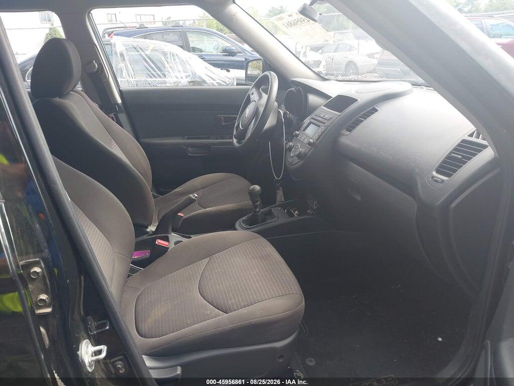KNDJT2A52D7749428 2013 KIA SOUL photo no. 5