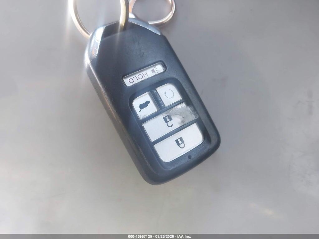 5FNYF5H54JB023833 2018 HONDA PILOT photo no. 11
