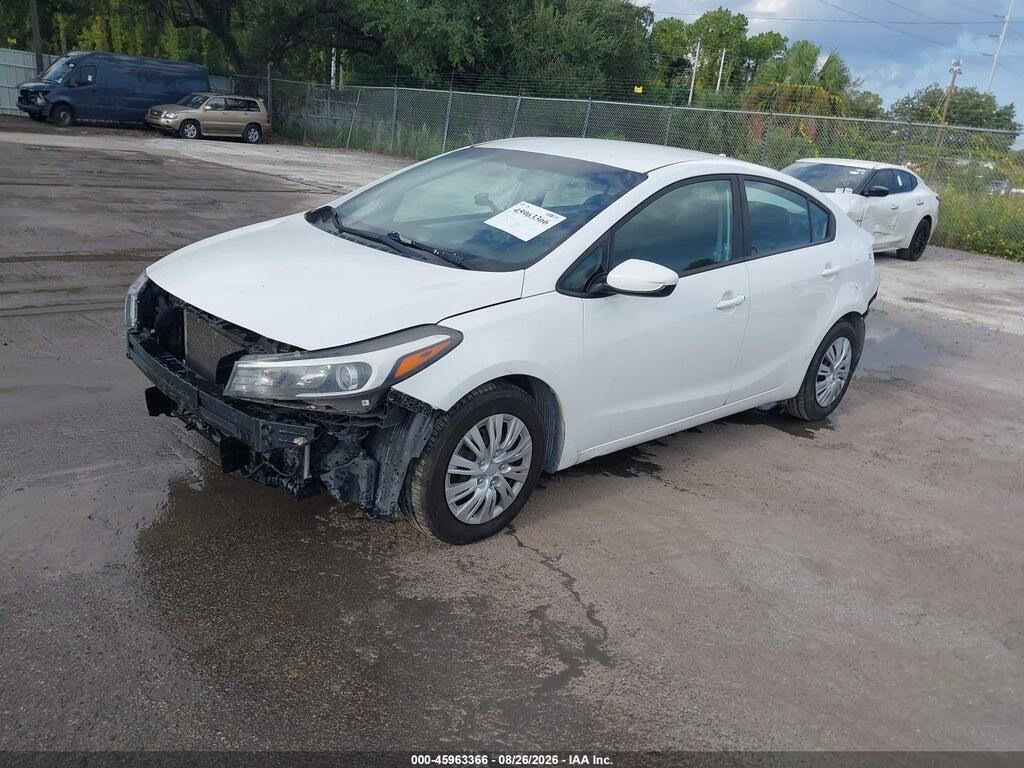 3KPFK4A70HE054537 2017 KIA FORTE photo no. 2