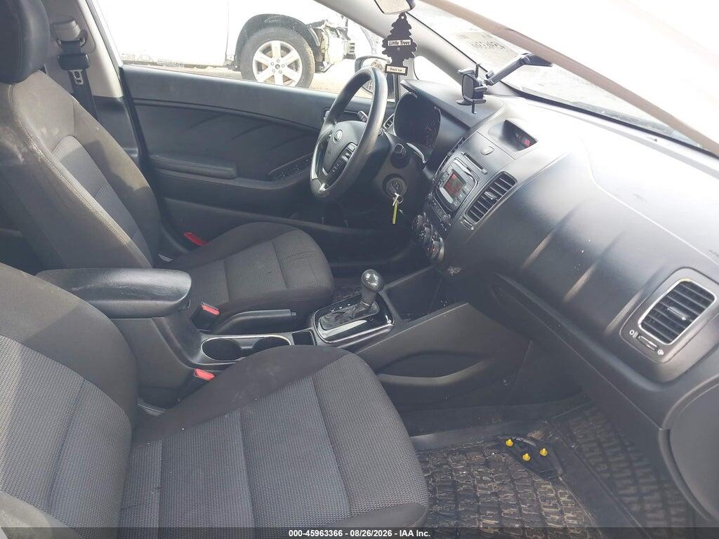 3KPFK4A70HE054537 2017 KIA FORTE photo no. 5