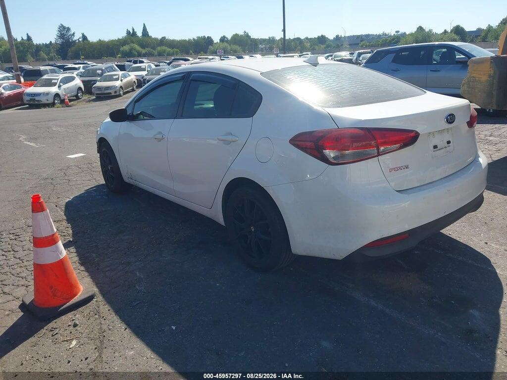 3KPFK4A77HE013421 2017 KIA FORTE photo no. 3