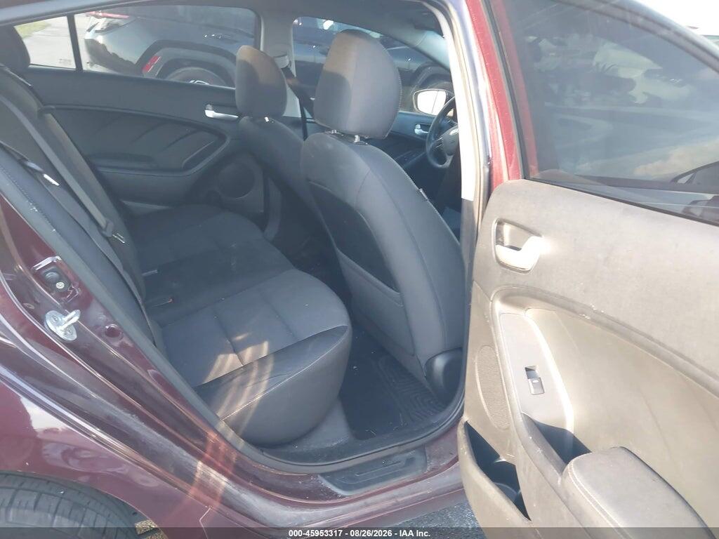 3KPFL4A73HE029919 2017 KIA FORTE photo no. 8