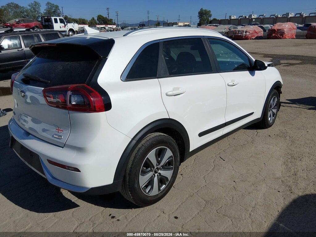 KNDCB3LCXH5058615 2017 KIA NIRO photo no. 4