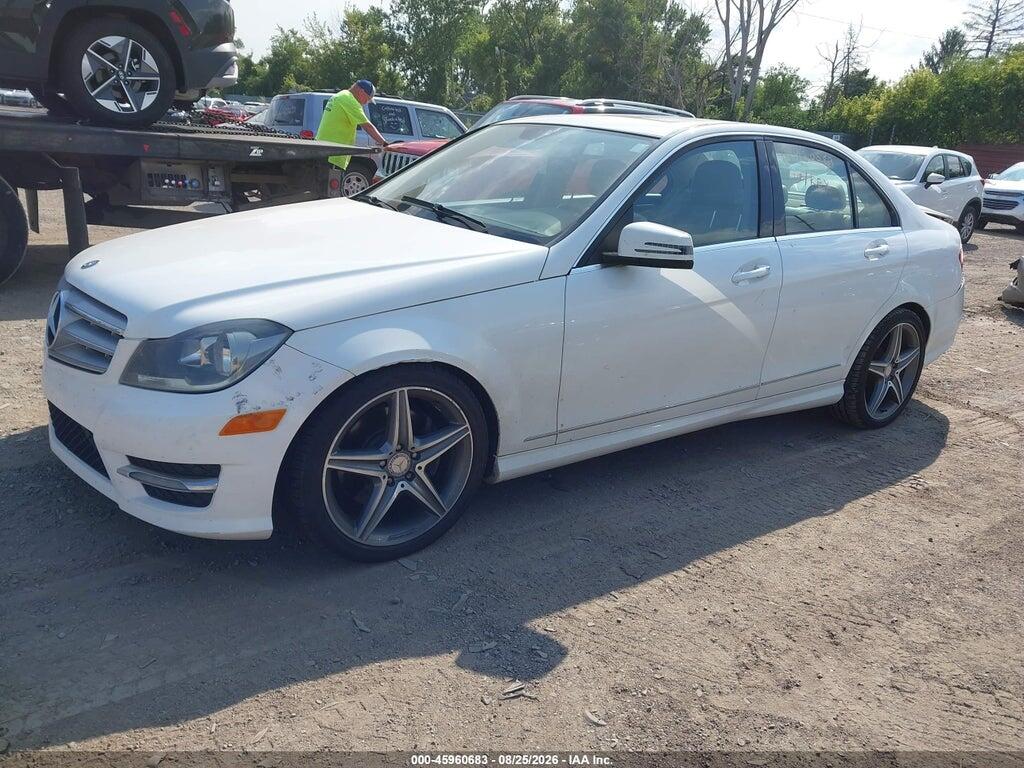 WDDGF8AB2DR267482 2013 MERCEDES-BENZ C 300 photo no. 2