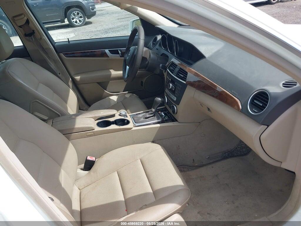 WDDGF4HB3DA830083 2013 MERCEDES-BENZ C 250 photo no. 5